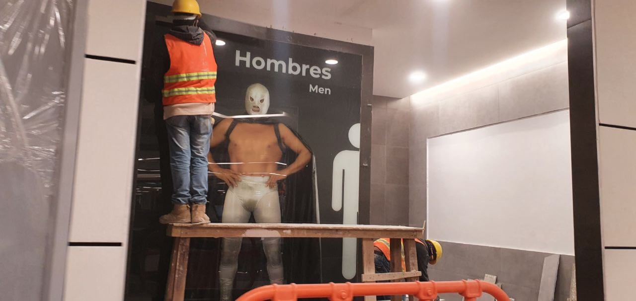Baño temático del AIFA