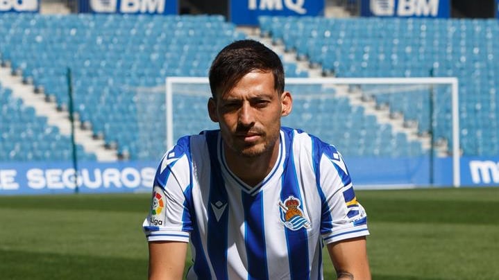 David Silva da positivo por coronavirus en su presentación con la Real Sociedad