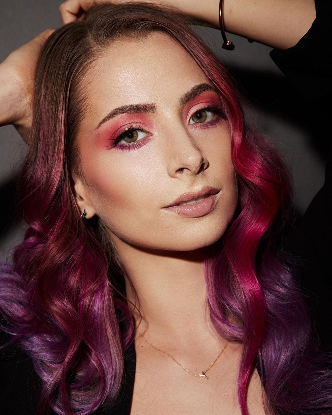 Yoseline Hoffman, YosStop