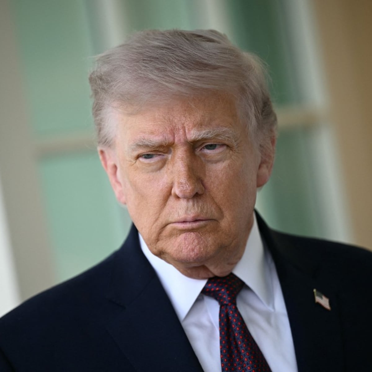 Donald Trump explica imagen como Jesucristo: “pensé que era un doctor”