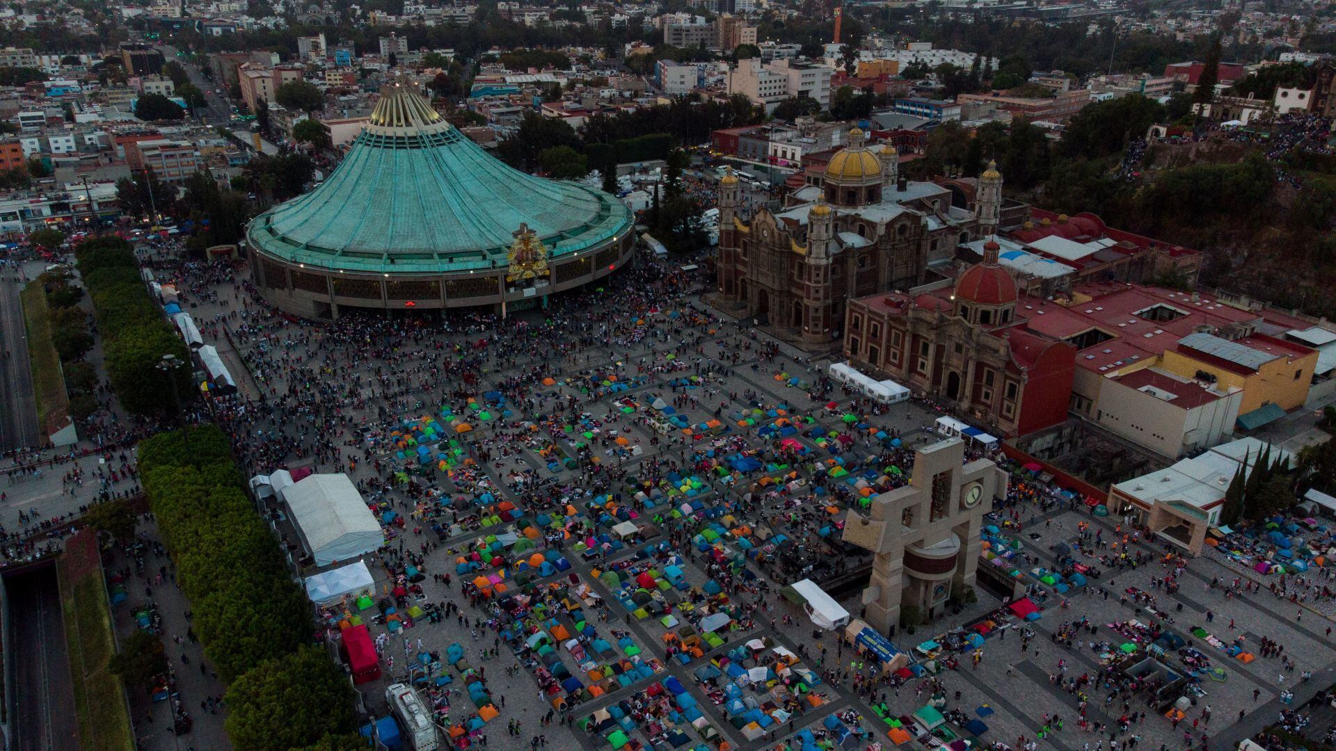 ¿Peregrinos fantasmas? Almas “que no encajan” deambulan en la Basílica de Guadalupe cada 12 de diciembre