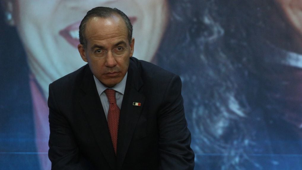 En análisis de México Libre "hay valores democráticos en juego", dice Calderón
