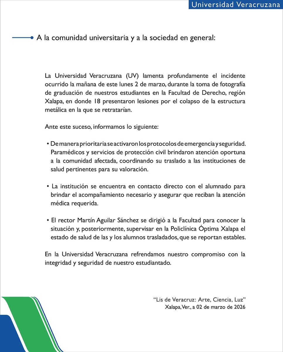 Foto de generación termina en accidente en la Universidad Veracruzana