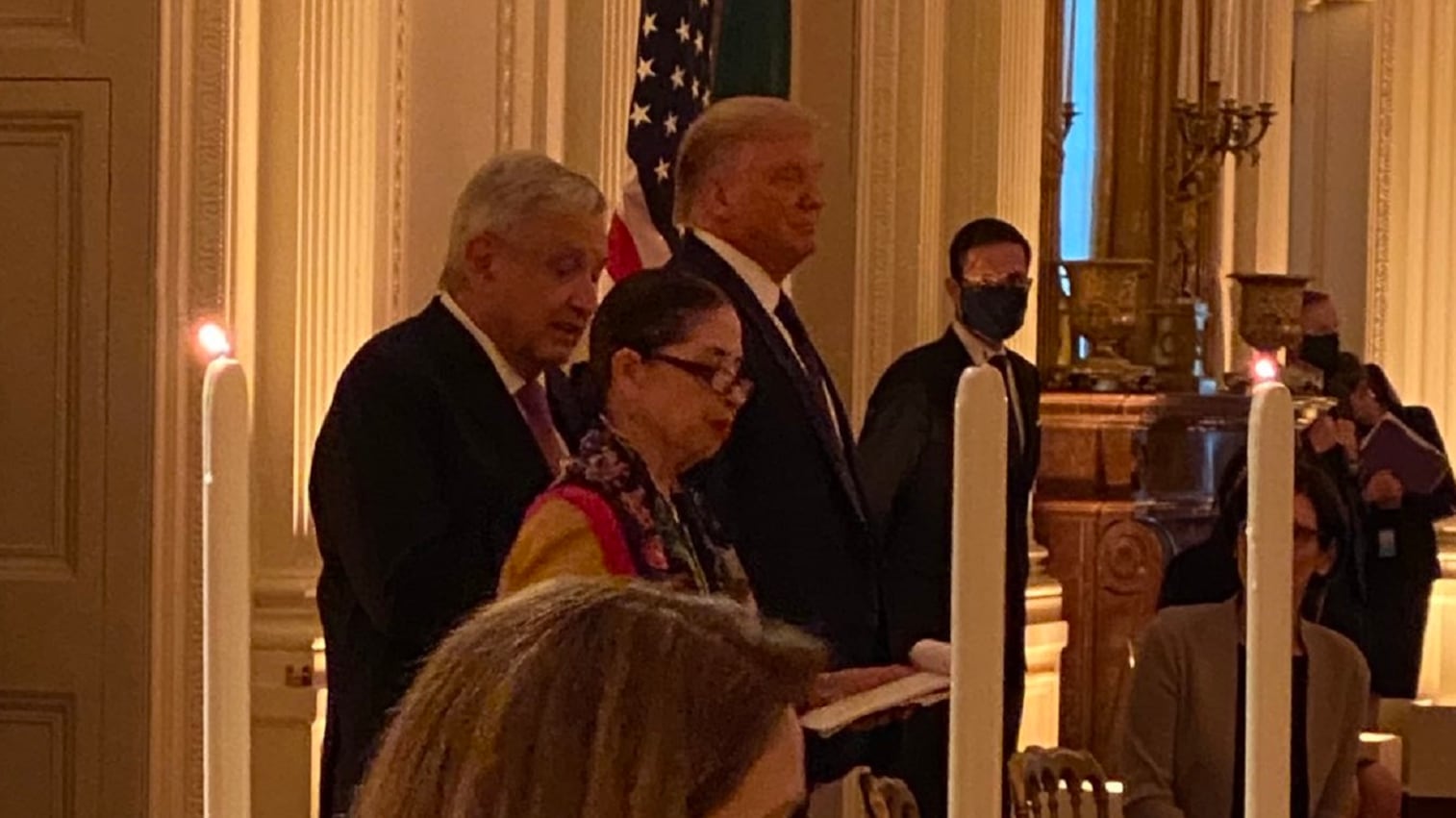 En la cena sí hubo una mención del muro, pero sin la intención de imponer: AMLO