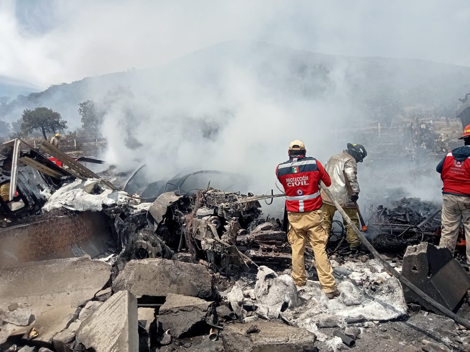 Incendio por choque entre tráileres en Arco Norte