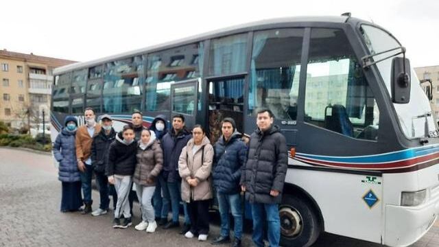 Mexicanos salen de Ucrania