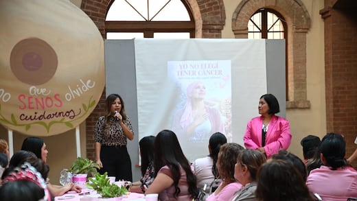 Gómez Palacio reúne a mujeres para apoyar a pacientes con cáncer de mama