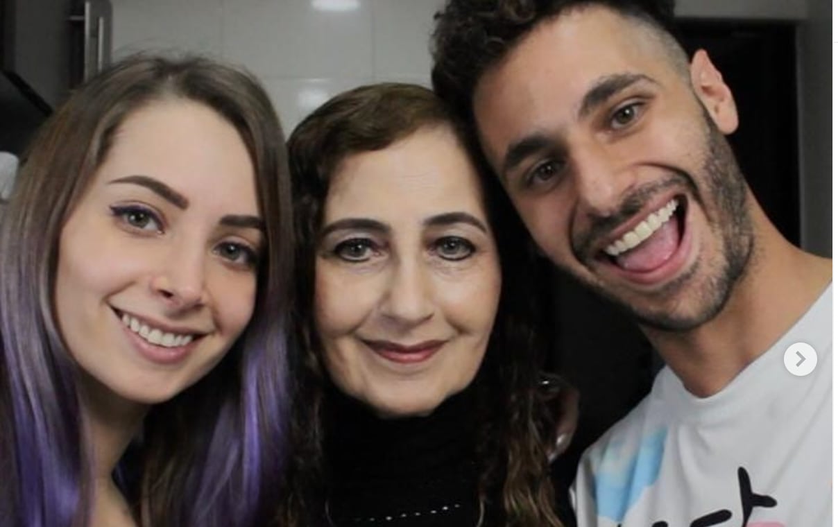 YosStop, su mamá y Ryan Hoffman
