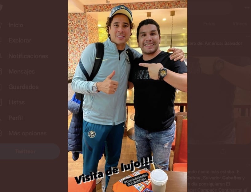 Guillermo Ochoa y Salvador Cabañas