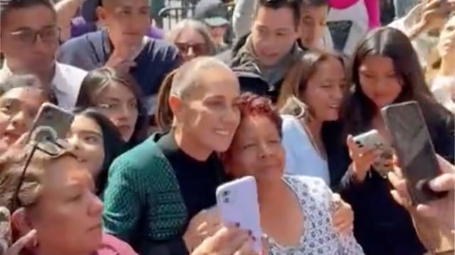 Claudia Sheinbaum en su recorrido de Palacio Nacional a la SEP