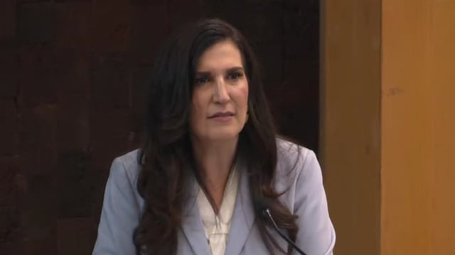 Kenia López Rabadán