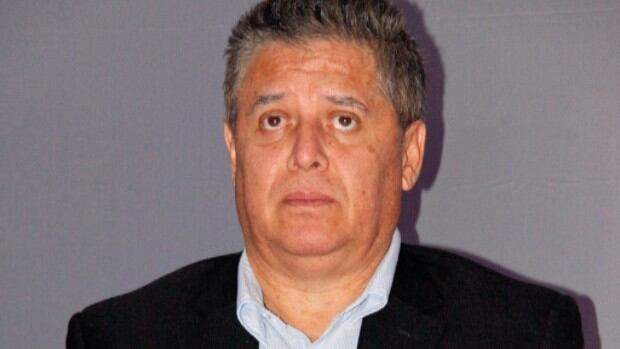 Mario Bezares