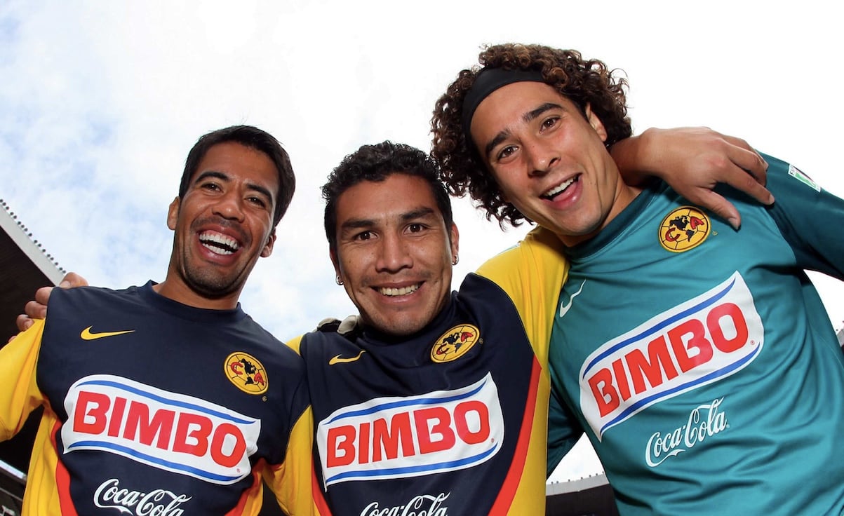 Guillermo Ochoa, Salvador Cabañas y Pavel Pardo