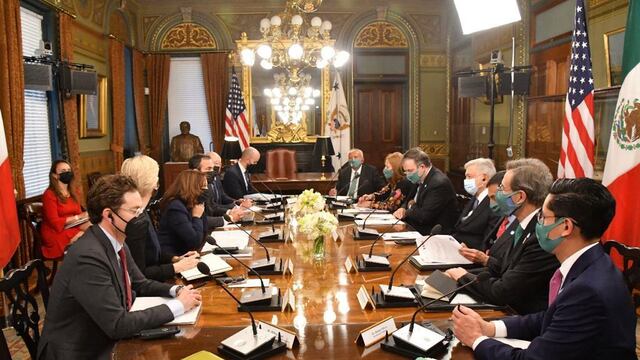 AMLO se reúne con Kamala Harris en La Casa Blanca