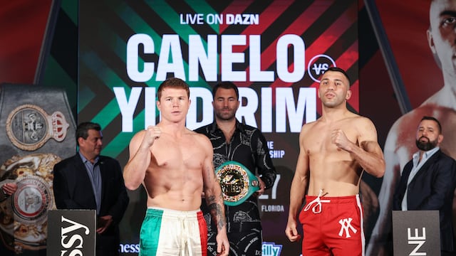 Canelo Alvarez vs Avni Yildirim