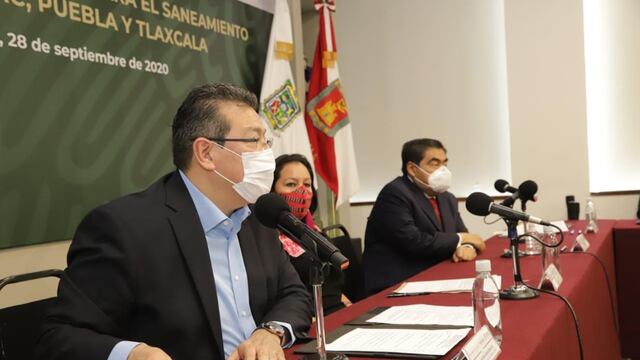 Marco Mena y Miguel Barbosa.