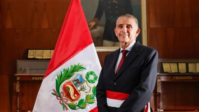 Rolexgate: Ministro del Interior de Perú renuncia en medio del escándalo que rodea a Dina Boluarte