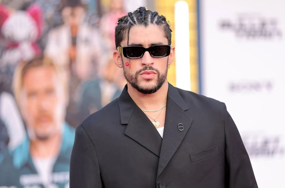 Bad Bunny cree que fue un castigo besar a Gael García por esta razón