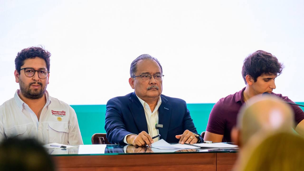 Andrés Mijes toma protesta al Comité Estatal de Proyectos Comunitarios rumbo al Mundial 2026