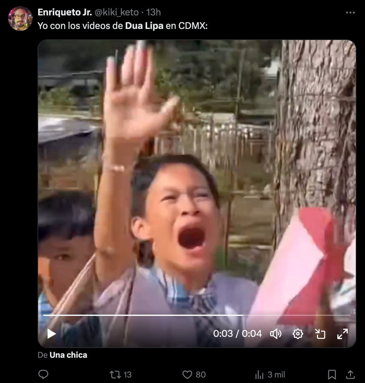 Los memes de Dua Lipa en CU maldicen a Benito Juárez por el día de asueto cuando nos visitaba