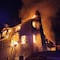 Incendia su casa para acabar con plaga de serpientes; sobreviven