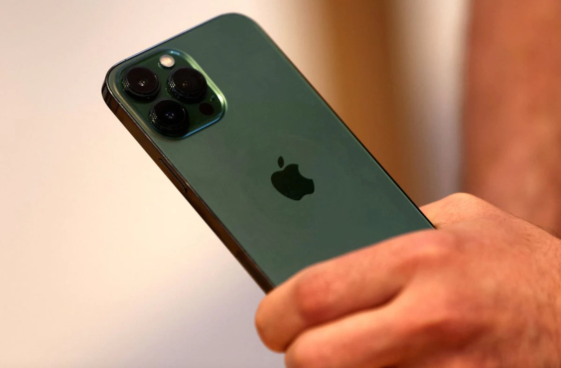 iPhone 13 color verde