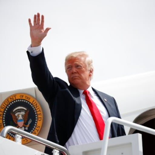 CNN advierte demandas contra la Casa Blanca tras quedar fuera del Air Force One