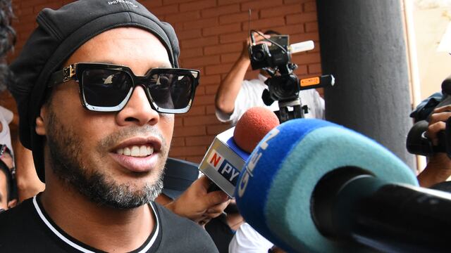 Ronaldinho reaccionó al fichaje de Messi con el PSG