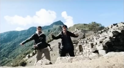 Youtubers pasan la noche en Machu Picchu