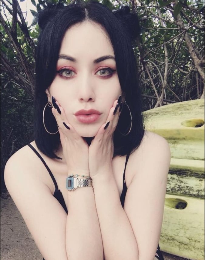 Crystel Loga