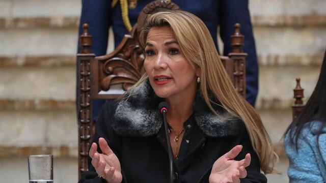 Estados Unidos respalda gobierno de facto de Jeanine Áñez en Bolivia