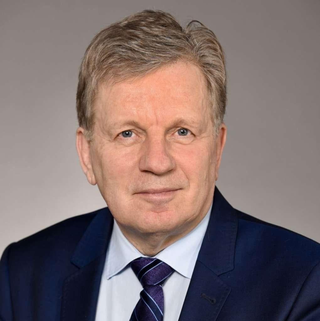 renuncia de Esko Aho, el ex primer ministro de Finlandia a empresas rusas/internet