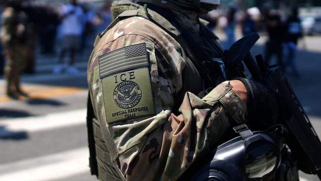 Muere migrante mexicano en custodia de ICE