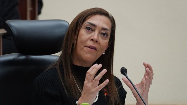 Adriana Favela Herrera