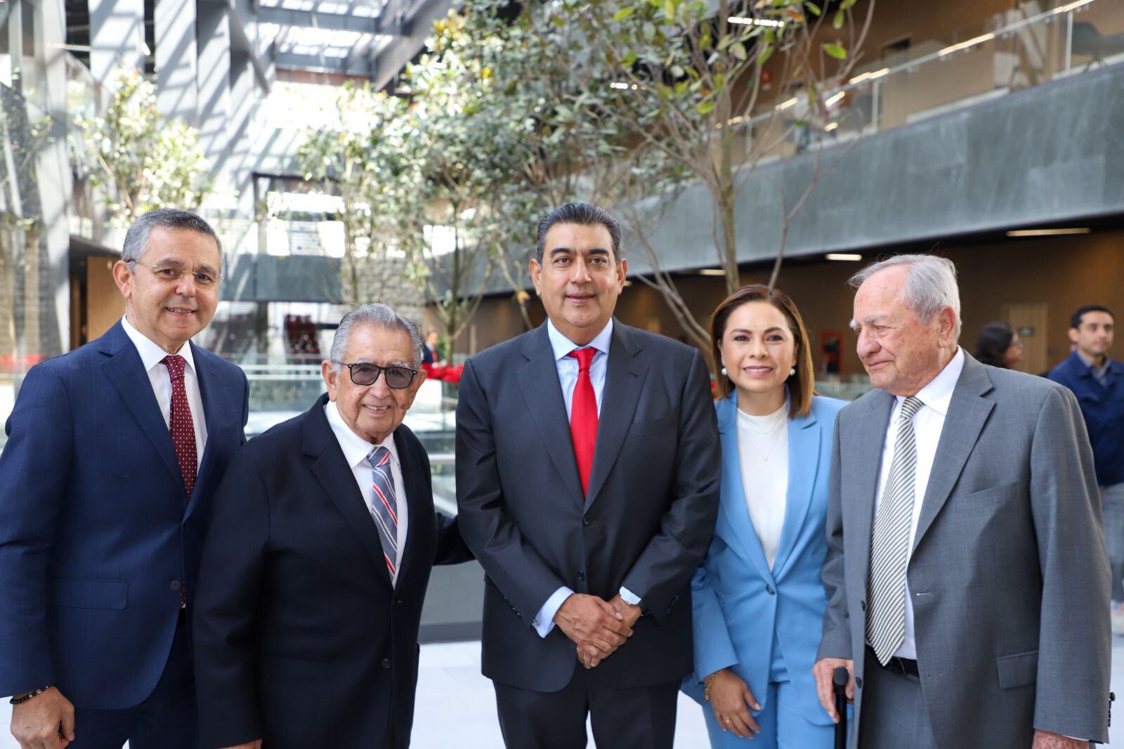 Sergio Salomón inaugura nueva sede del Congreso del Estado de Puebla