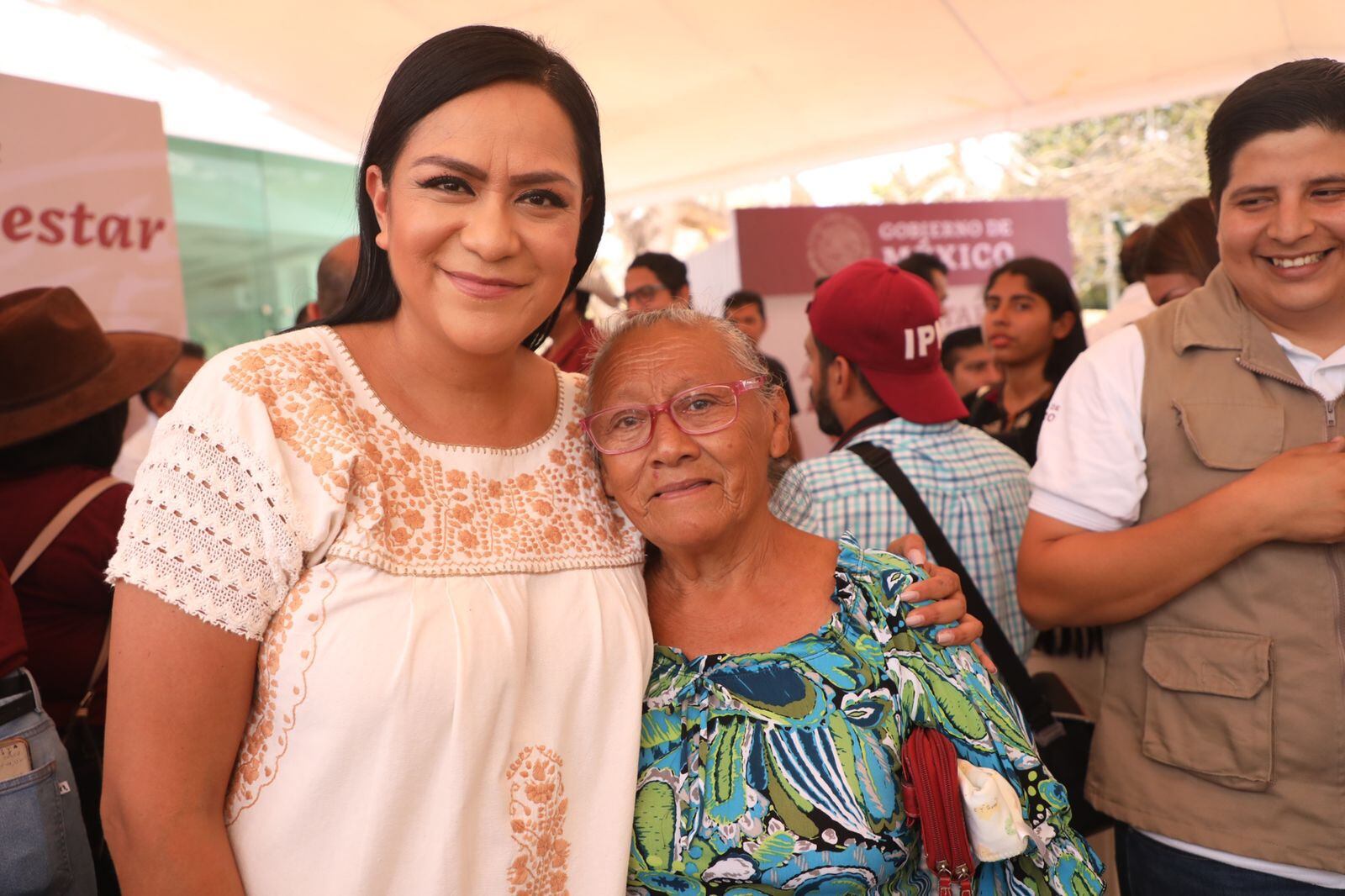 Ariadna Montiel encabeza instalación de Comité de Programas para el Bienestar en Bacalar
