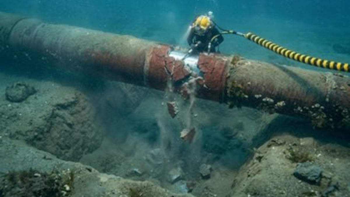 Pemex detalla acciones para contener derrame cerca de Ciudad del Carmen