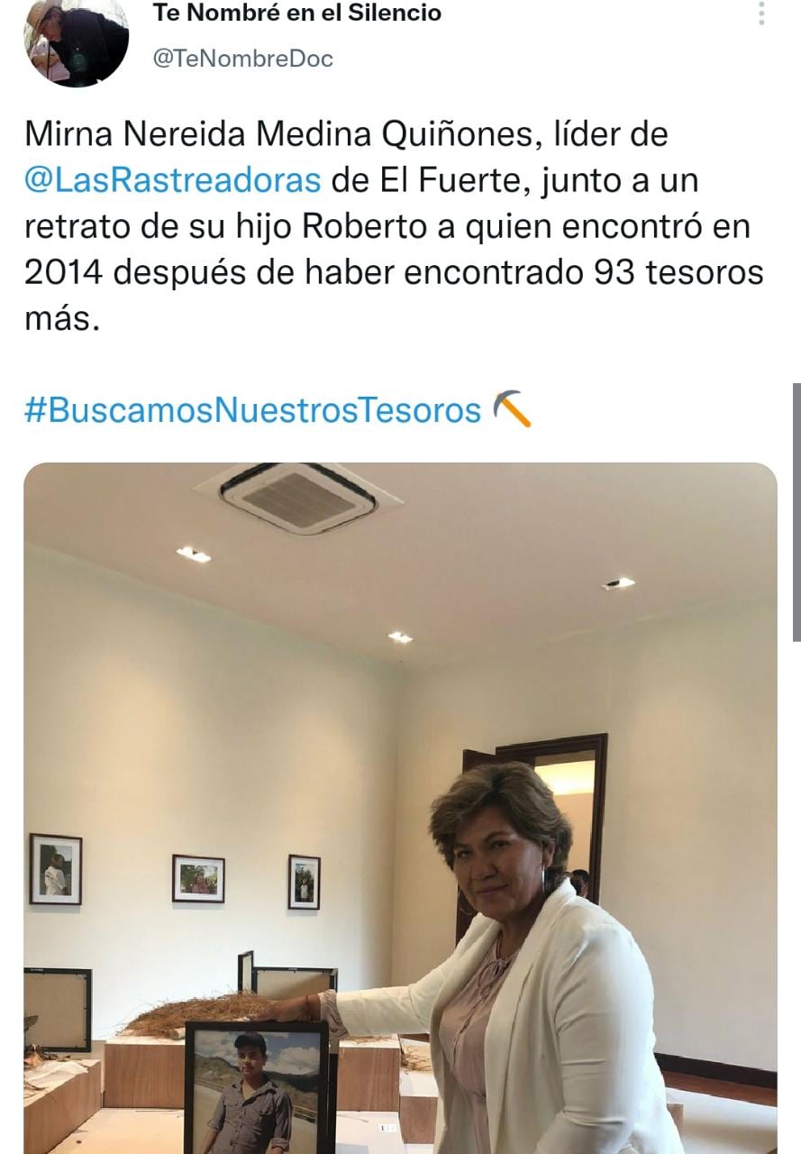Mirna de Las Rastreadoras de El Fuerte en la exposición