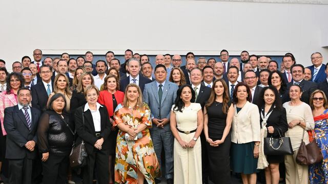 Ricardo Gallardo encabeza toma de protesta al Consejo Directivo 2025-2027 del Colegio de Notarios