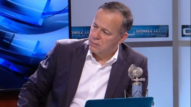 El conductor líder de Radio Fórmula