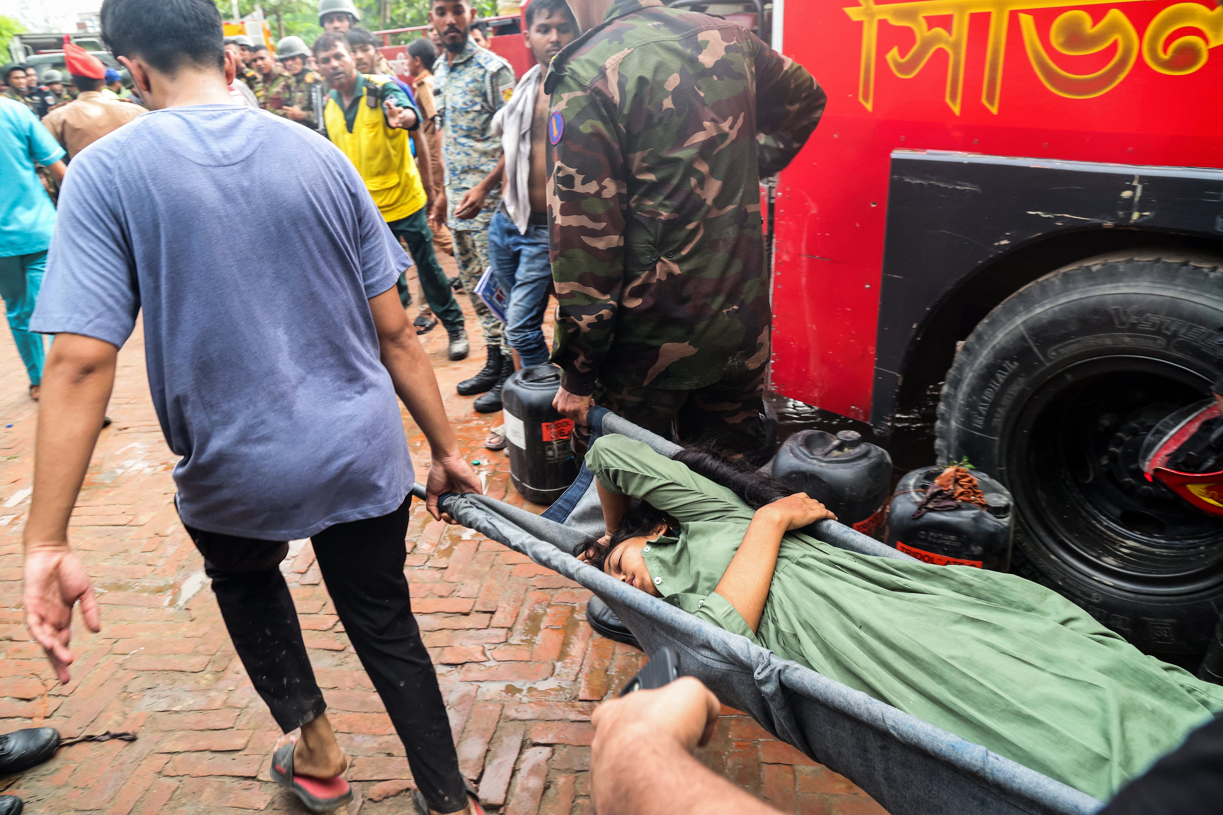Accidente aéreo en Bangladesh