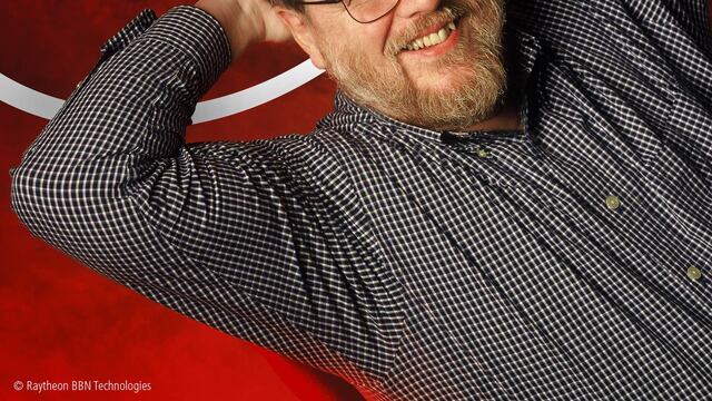 Ray Tomlinson, inventor del correo electrónico
