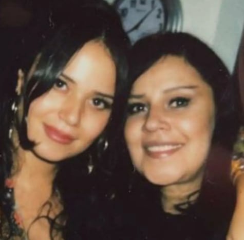Giordana Guzmán con su mamá Viviana.