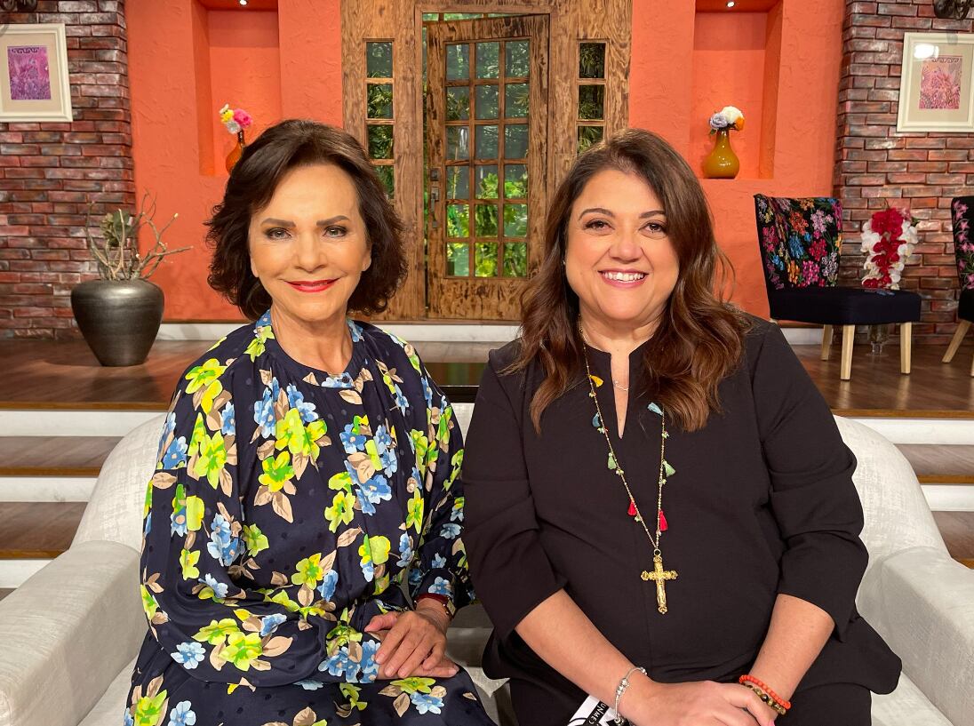 Pati Chapoy y Sandra Smester