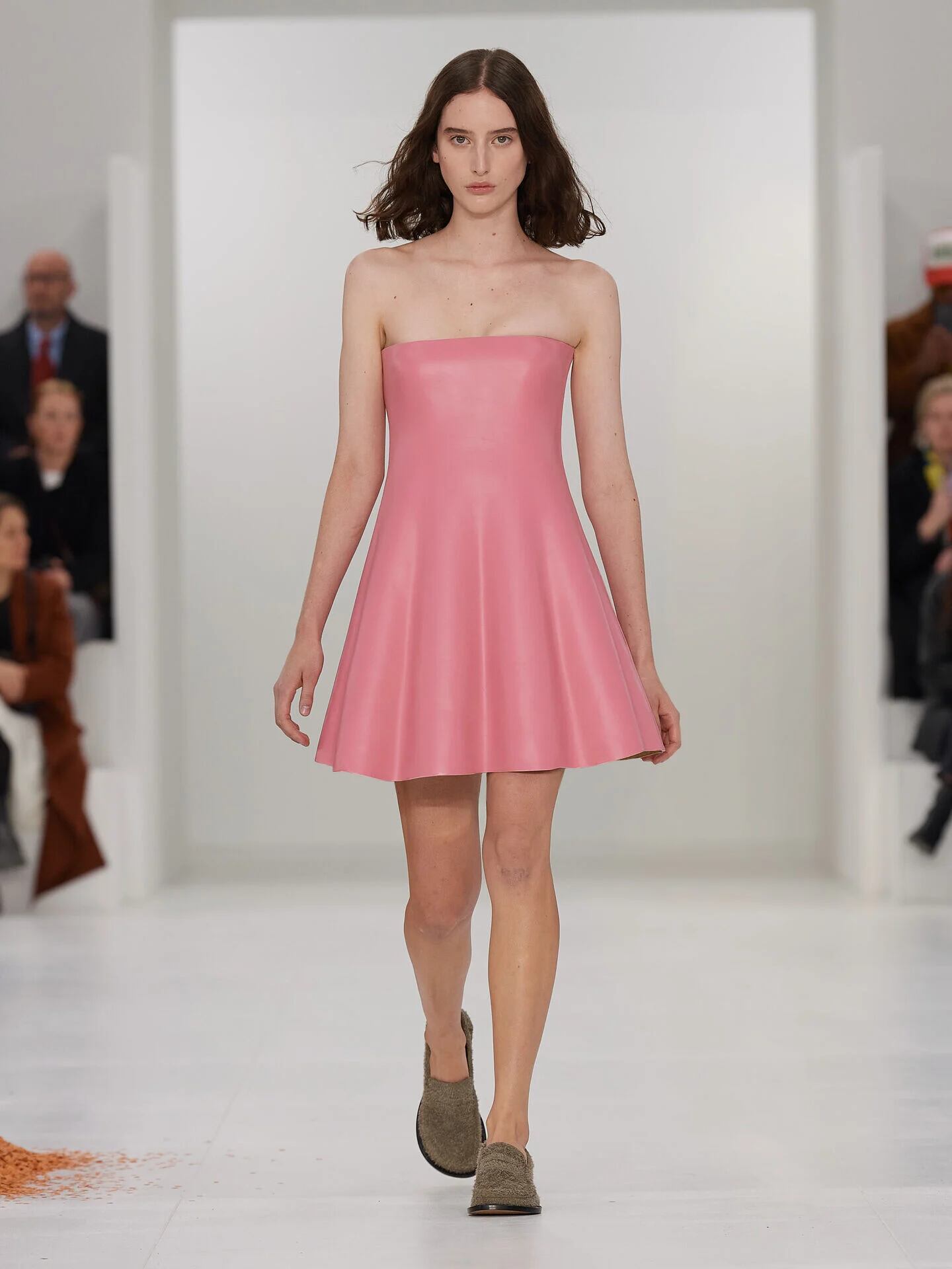 Esta es la nueva colección de Loewe Polly Pocket