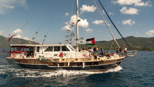Violeta Núñez relata abusos y violencia durante retención de la Flotilla Global Sumud