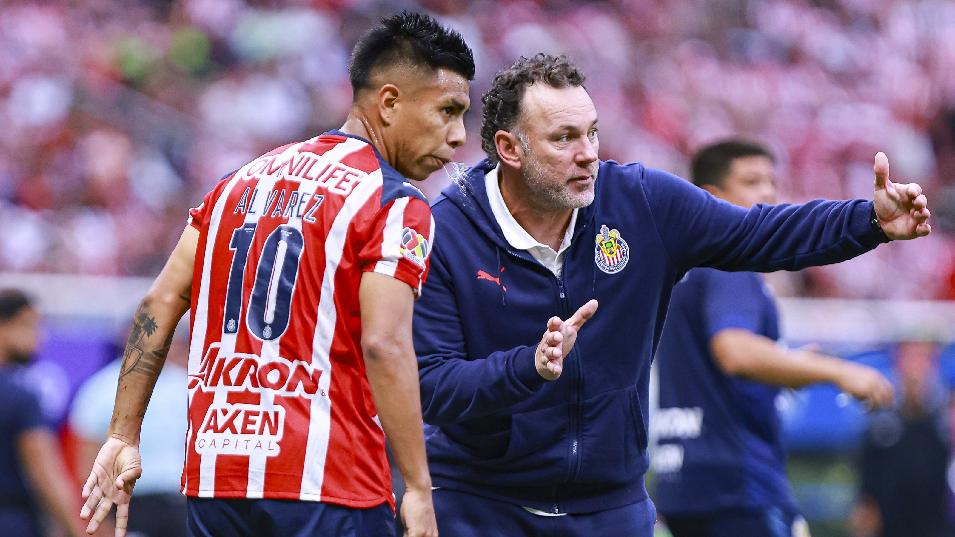 Gabriel Milito decide que el Chivas vs Leones Negros sea a puerta cerrada.