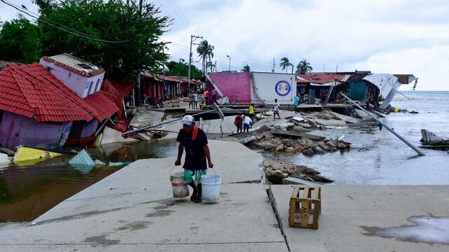 Acapulco tras el paso del huracán John