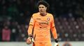 Memo Ochoa fue felicitado por los jugadores del Inter de Milan