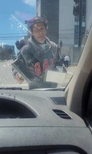 Limpiaparabrisas con terminal bancaria